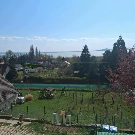 Badacsony-balaton Ifjúsági Apartman